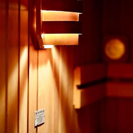 Helle Kellerwohnung Im Gruenen Mit Sauna Colonia Exterior foto