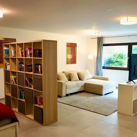 Helle Kellerwohnung Im Gruenen Mit Sauna Colonia Exterior foto